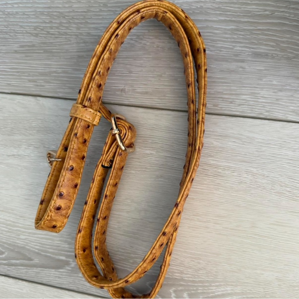 Elegant Tan Ostrich pattern Handbag - Picture 7 of 7
